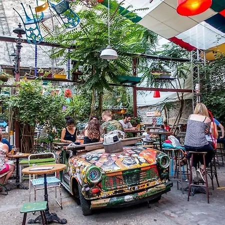 Parisian Soul In The Heart Of * Βουδαπέστη