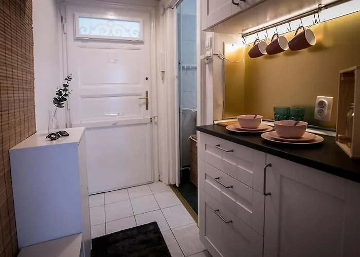 Parisian Soul In The Heart Of Apartament Budapesta